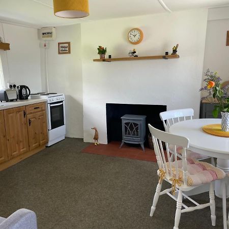 Anne'S Thatched Cottage Kilcar Εξωτερικό φωτογραφία